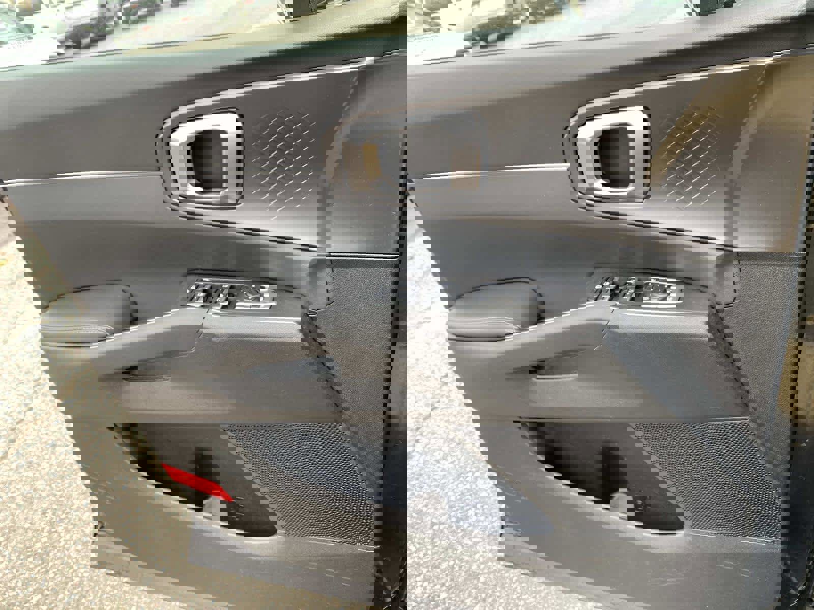 Used 2024 Kia Sorento S image 21