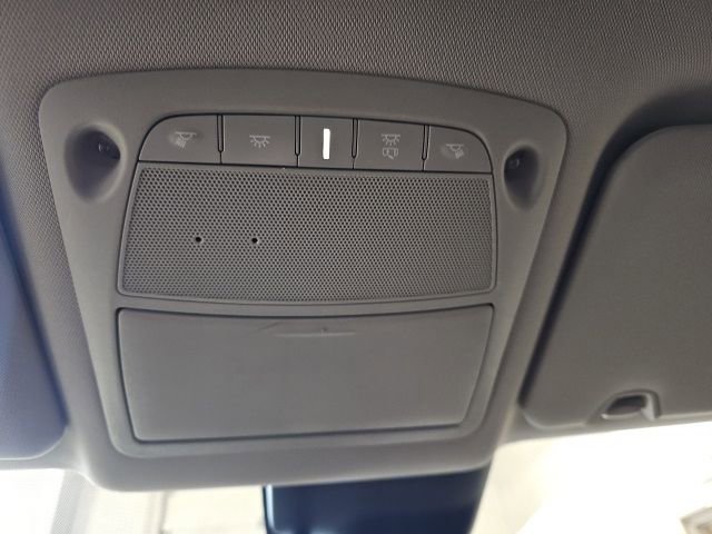 Used 2019 Nissan Rogue SV image 16