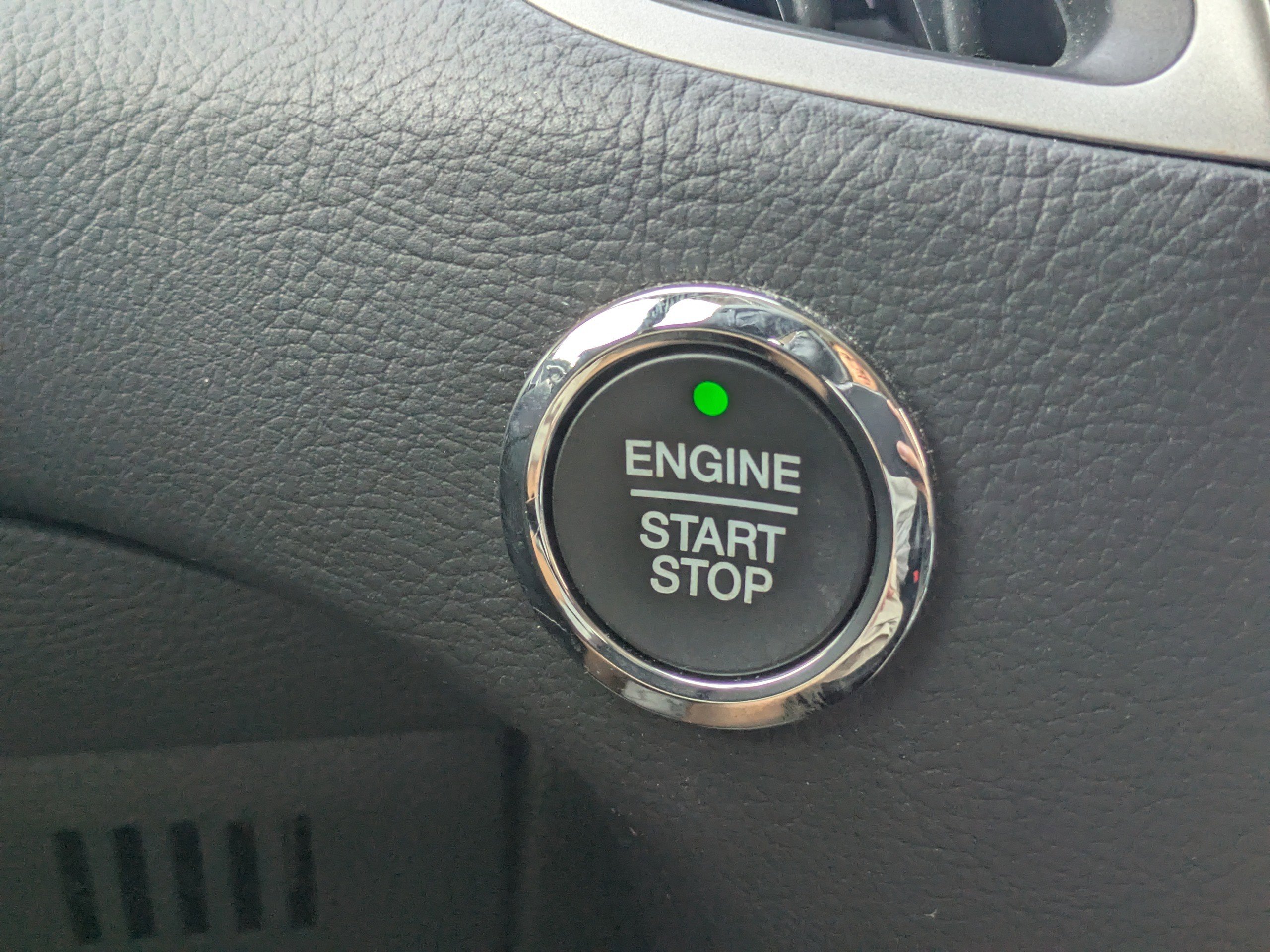 Used 2022 Ford Edge SEL w/ Convenience Package image 28