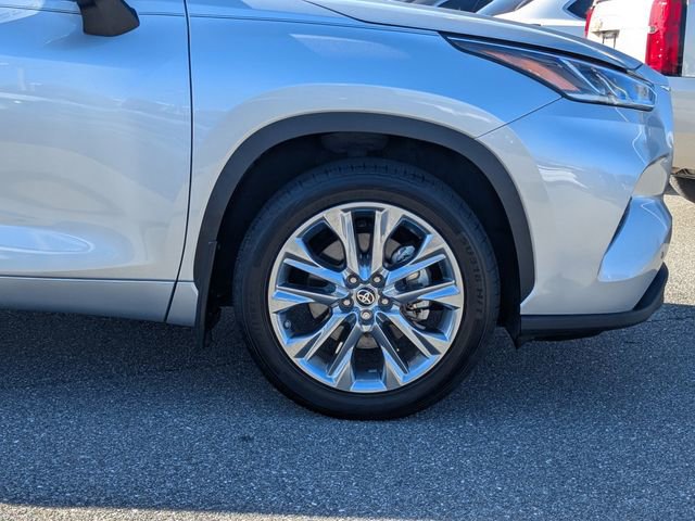 Used 2020 Toyota Highlander Limited image 11
