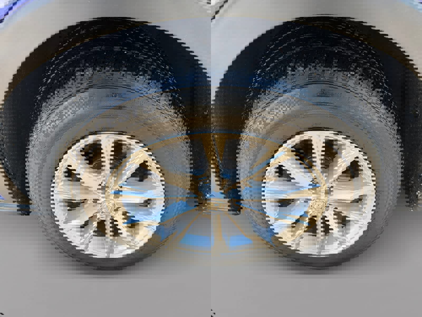 Used 2024 Honda CR-V EX-L image 9