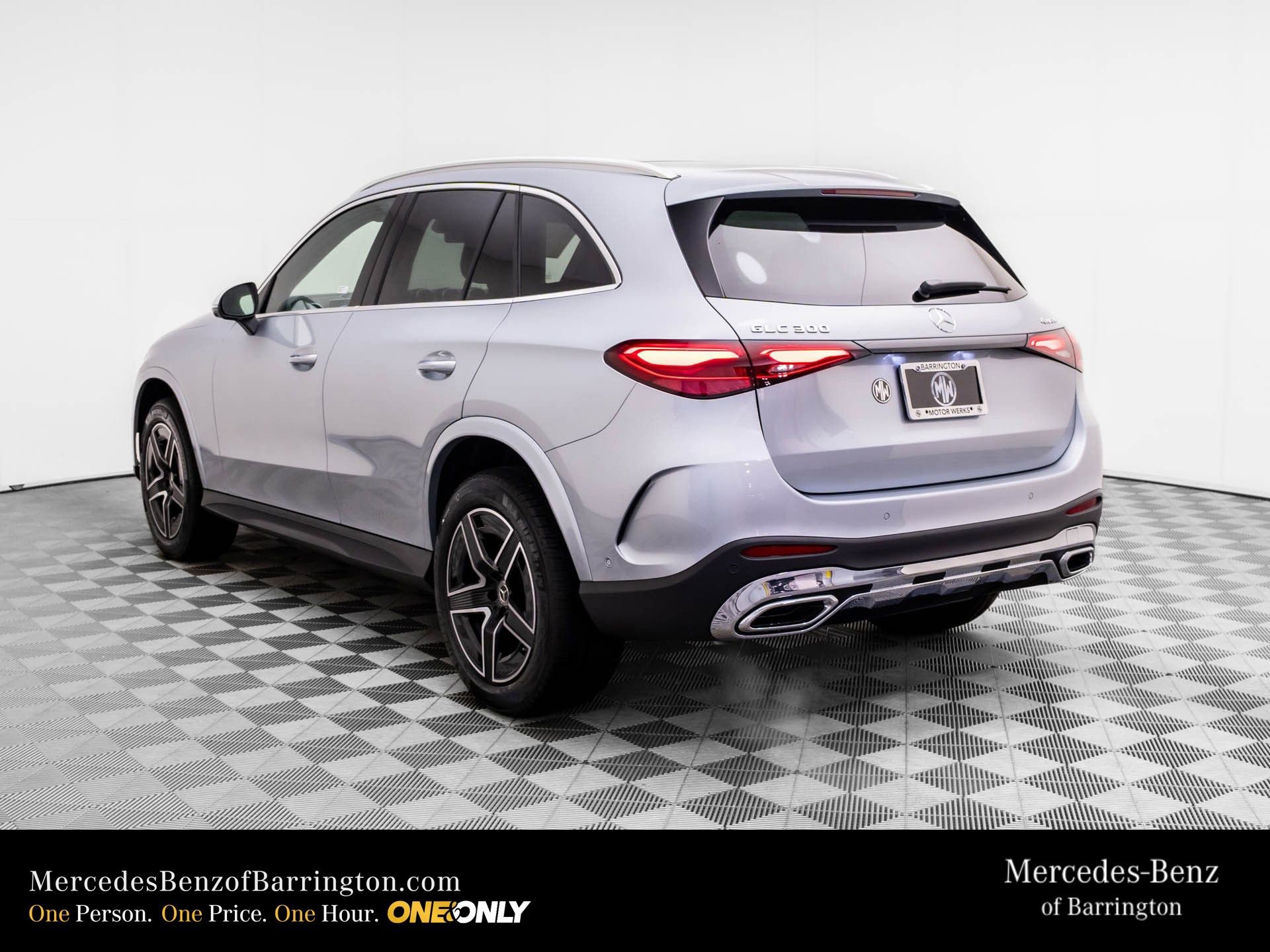 New 2026 Mercedes-Benz GLC 300 4MATIC image 3