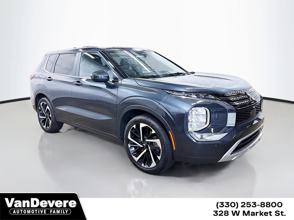Used 2024 Mitsubishi Outlander SE