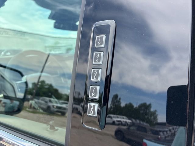 New 2026 Ford F350 Platinum w/ Platinum Plus Package AWD/4WD image 7