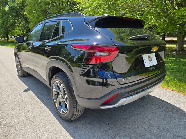 New 2026 Chevrolet Trax LT FWD image 3