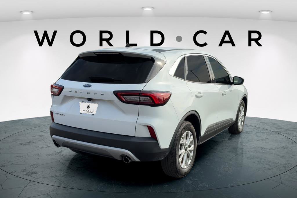 Used 2023 Ford Escape Active image 7