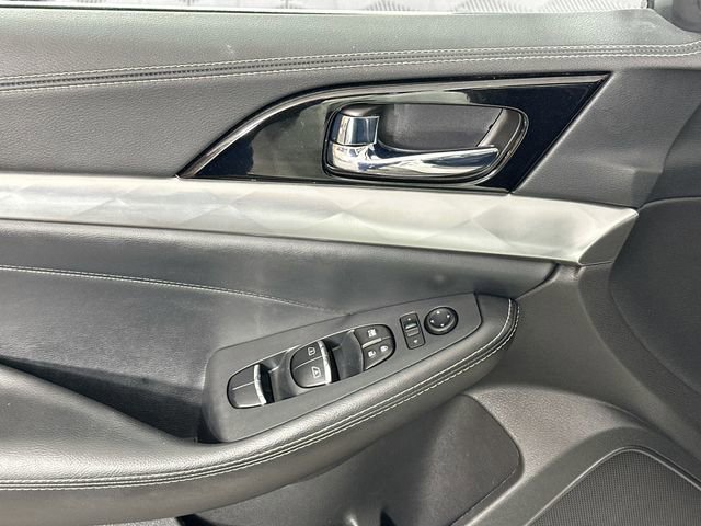Used 2023 Nissan Maxima SL image 26