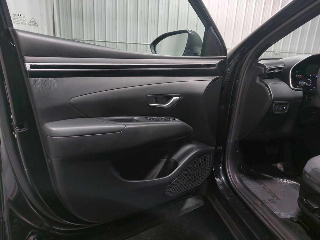 Used 2023 Hyundai Santa Cruz SEL image 25