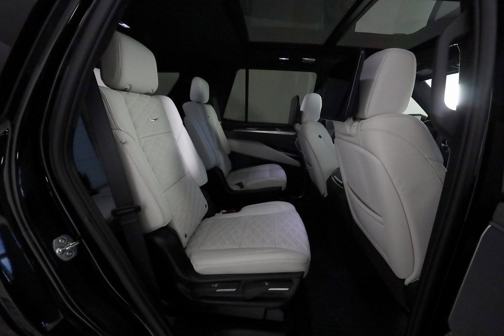 Used 2025 Cadillac Escalade V image 14