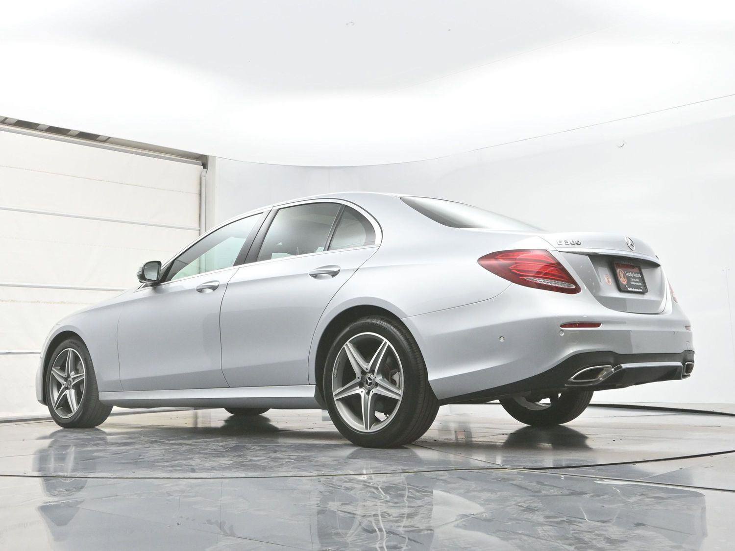 Used 2019 Mercedes-Benz E 300 4MATIC image 33