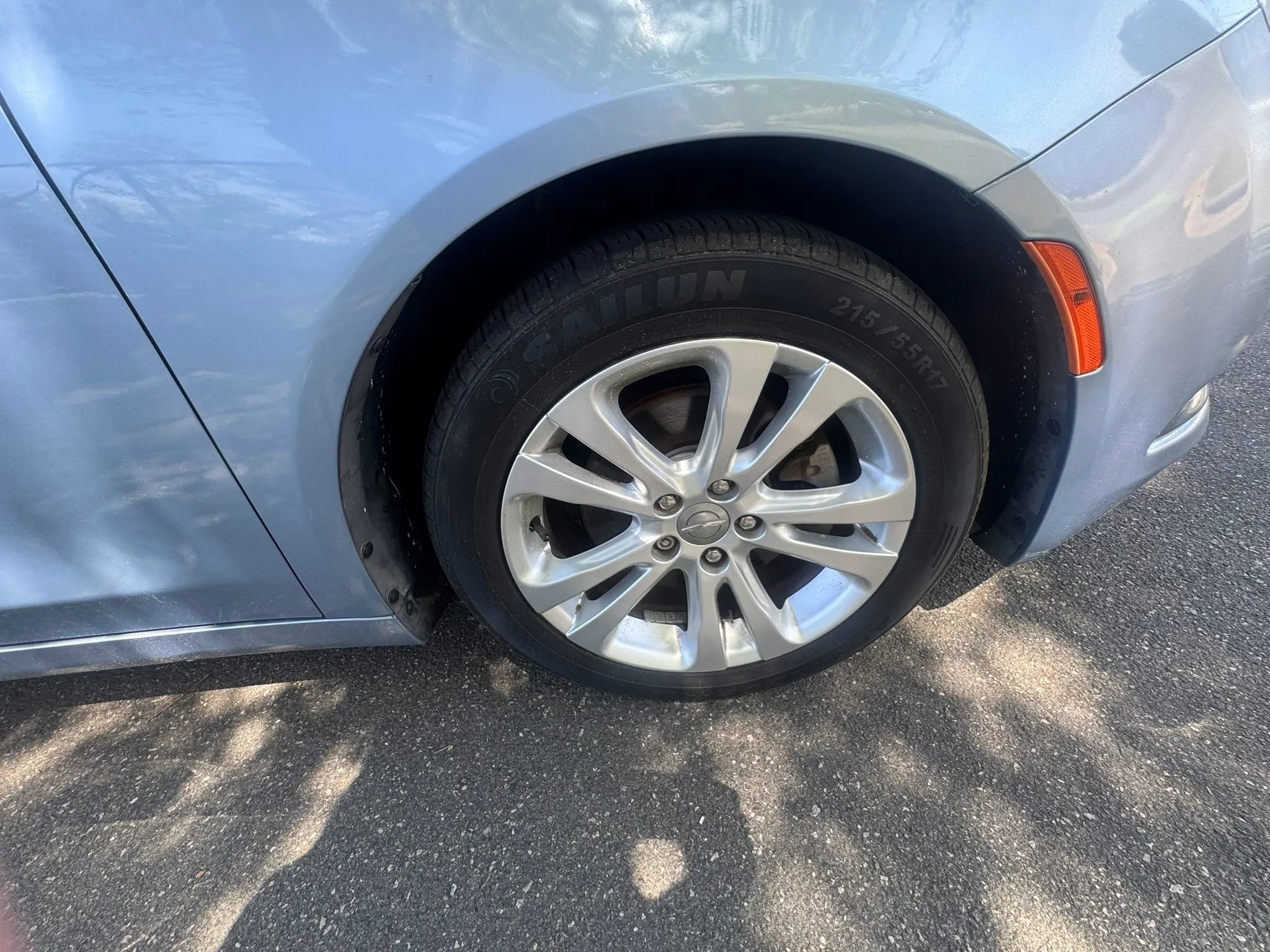 Used 2015 Chrysler 200 Limited image 12