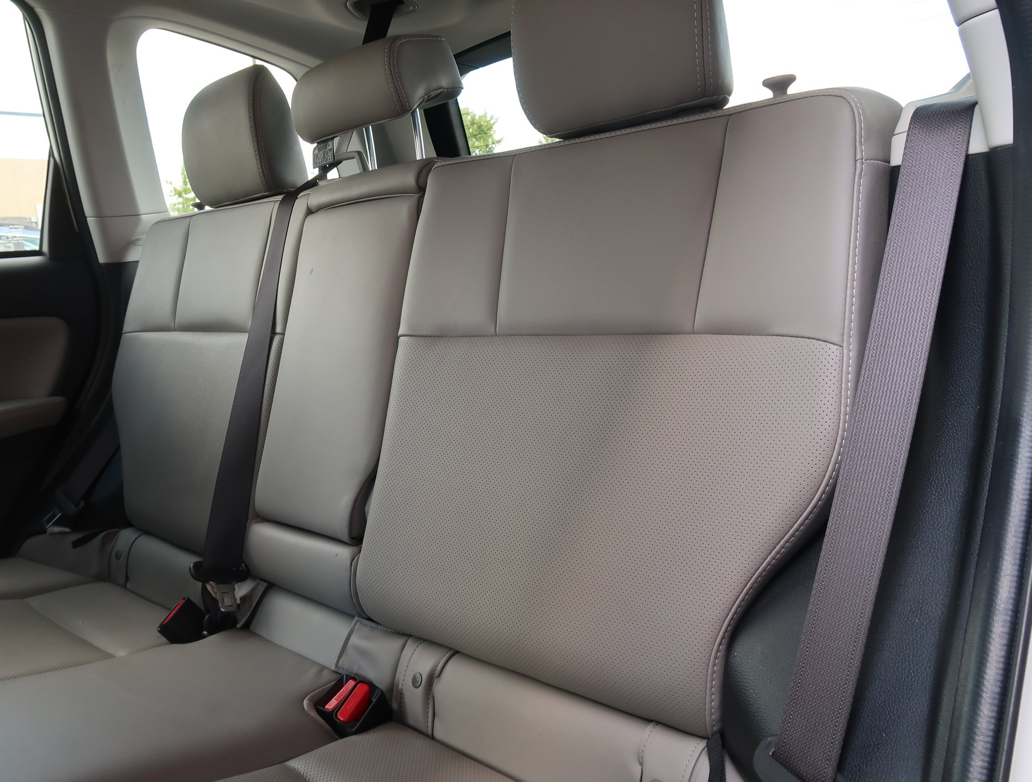 Used 2016 Subaru Forester 2.5i Touring w/ Eyesight & Navigation System AWD/4WD image 33