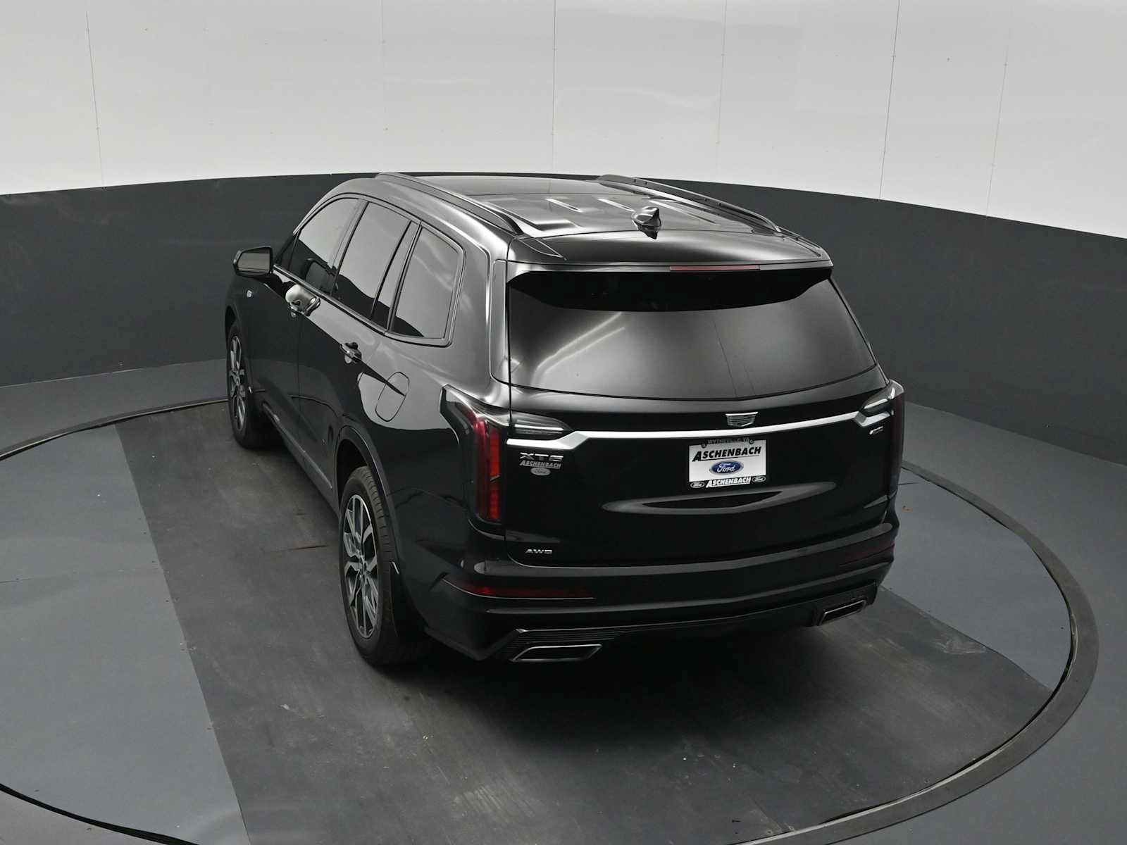 Used 2024 Cadillac XT6 Sport w/ Technology Package AWD/4WD image 27