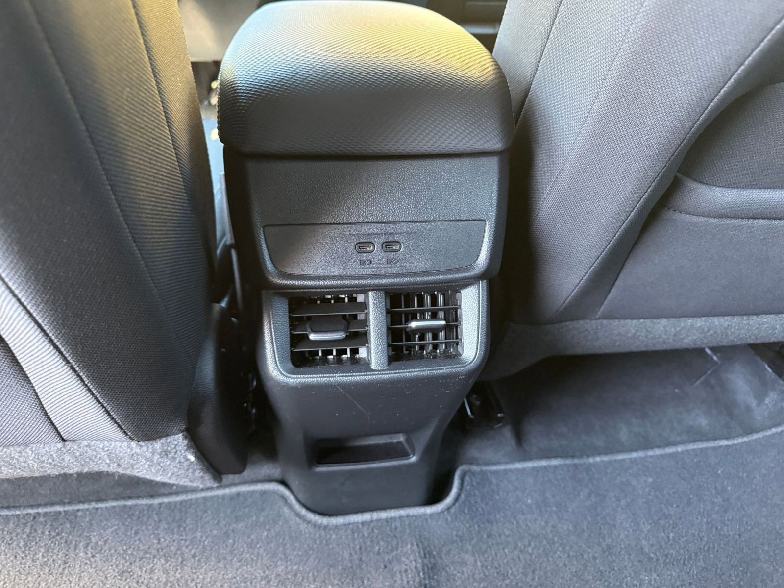 Used 2025 Chevrolet Equinox LT image 24