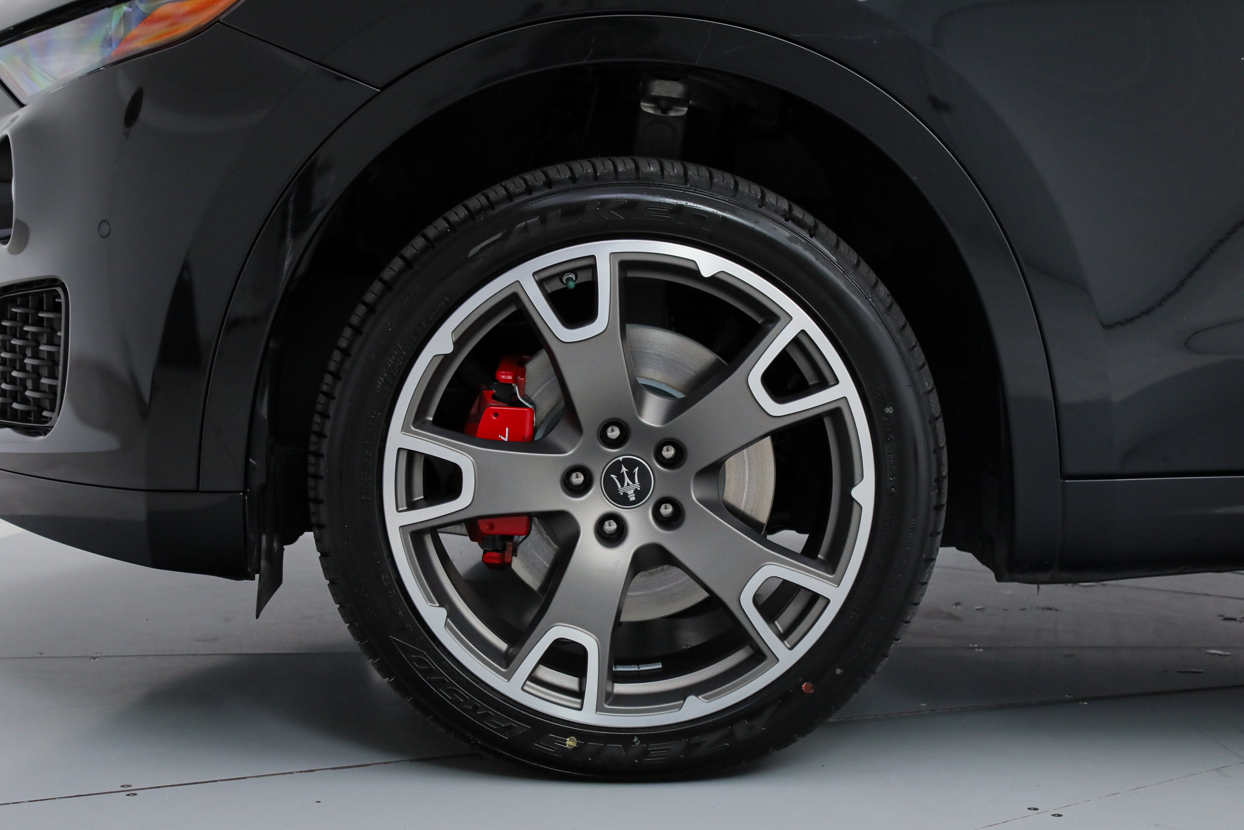 Certified 2023 Maserati Levante GT AWD/4WD image 21