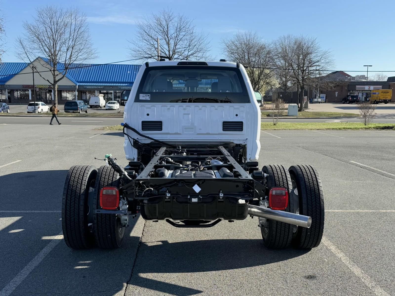 New 2025 Ford F550 4x4 Crew Cab Super Duty image 3