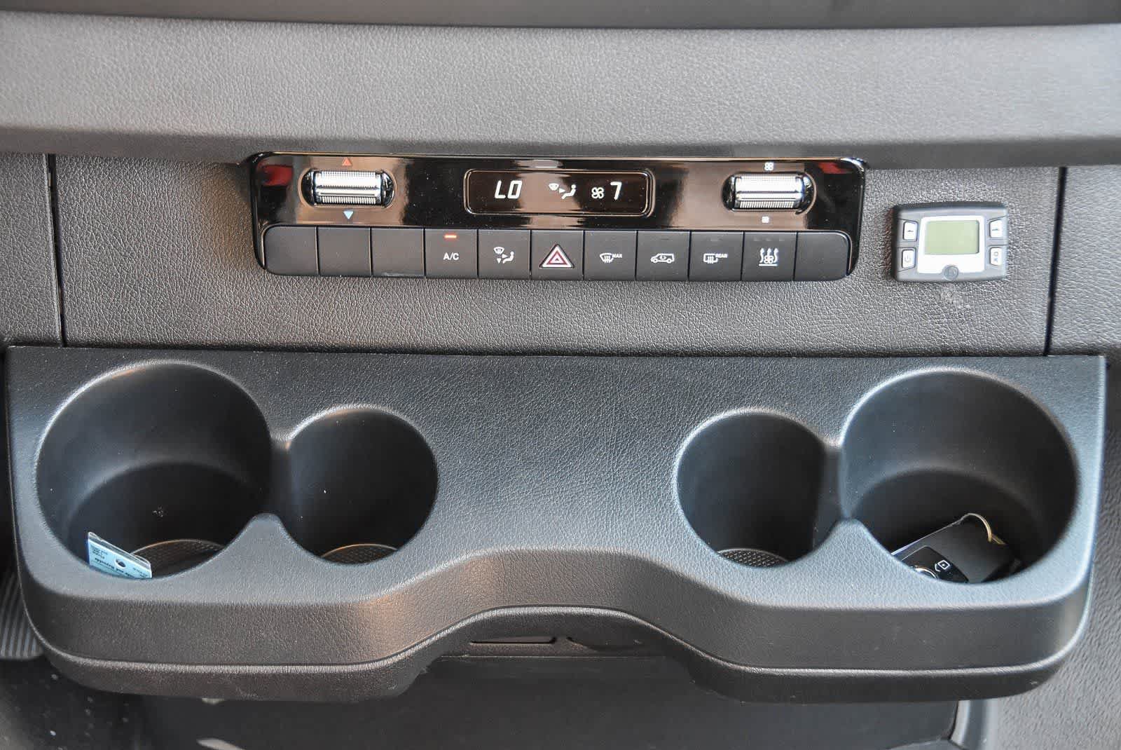 Used 2021 Mercedes-Benz Sprinter 2500 image 24