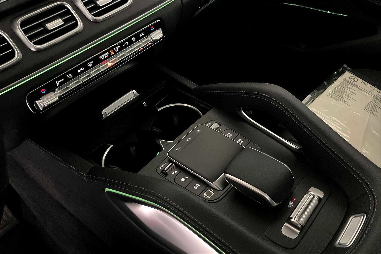 Used 2025 Mercedes-Benz GLS 450 4MATIC image 11