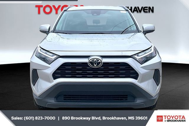 Used 2024 Toyota RAV4 XLE image 3