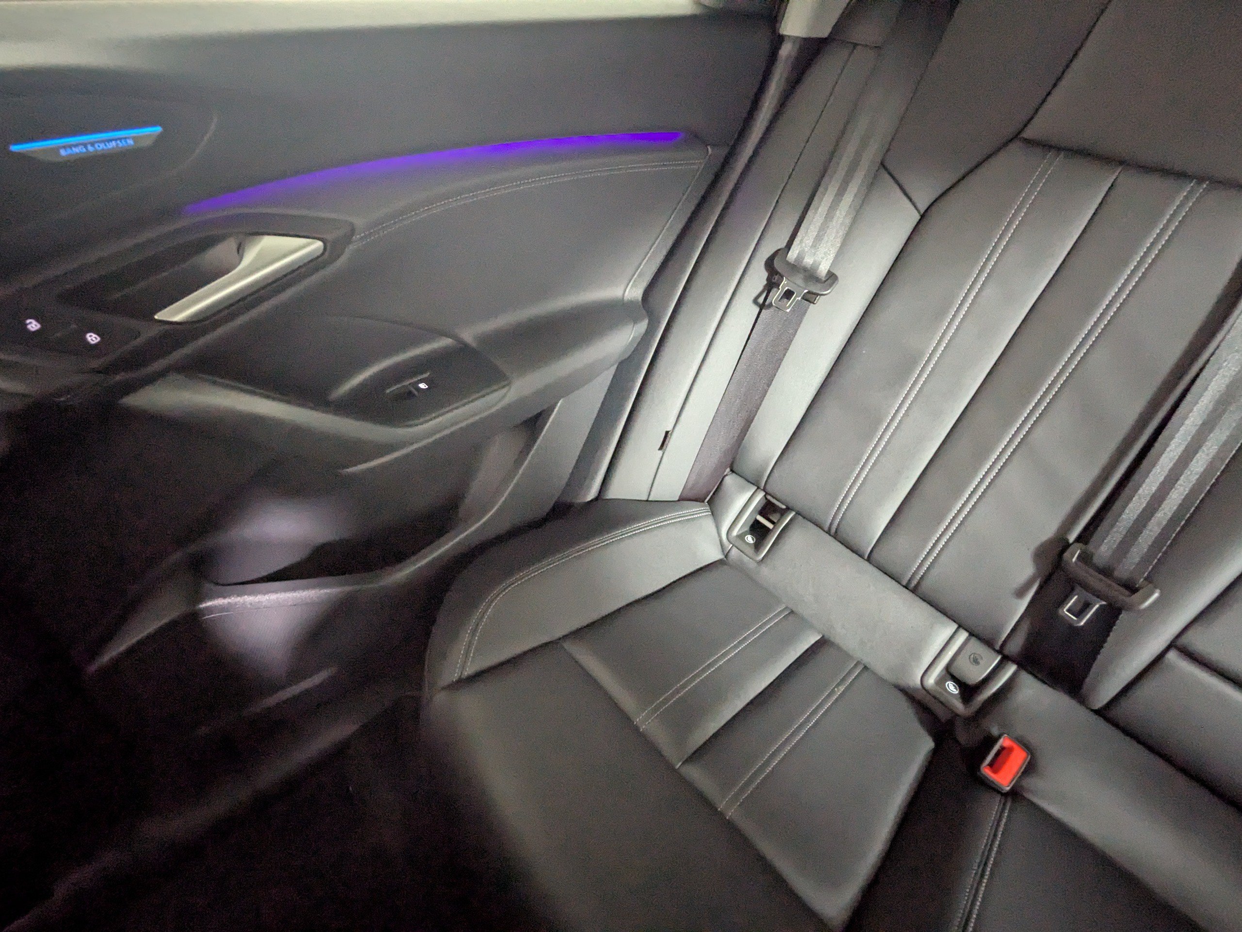 Certified 2025 Audi Q6 e-tron Prestige AWD/4WD image 13
