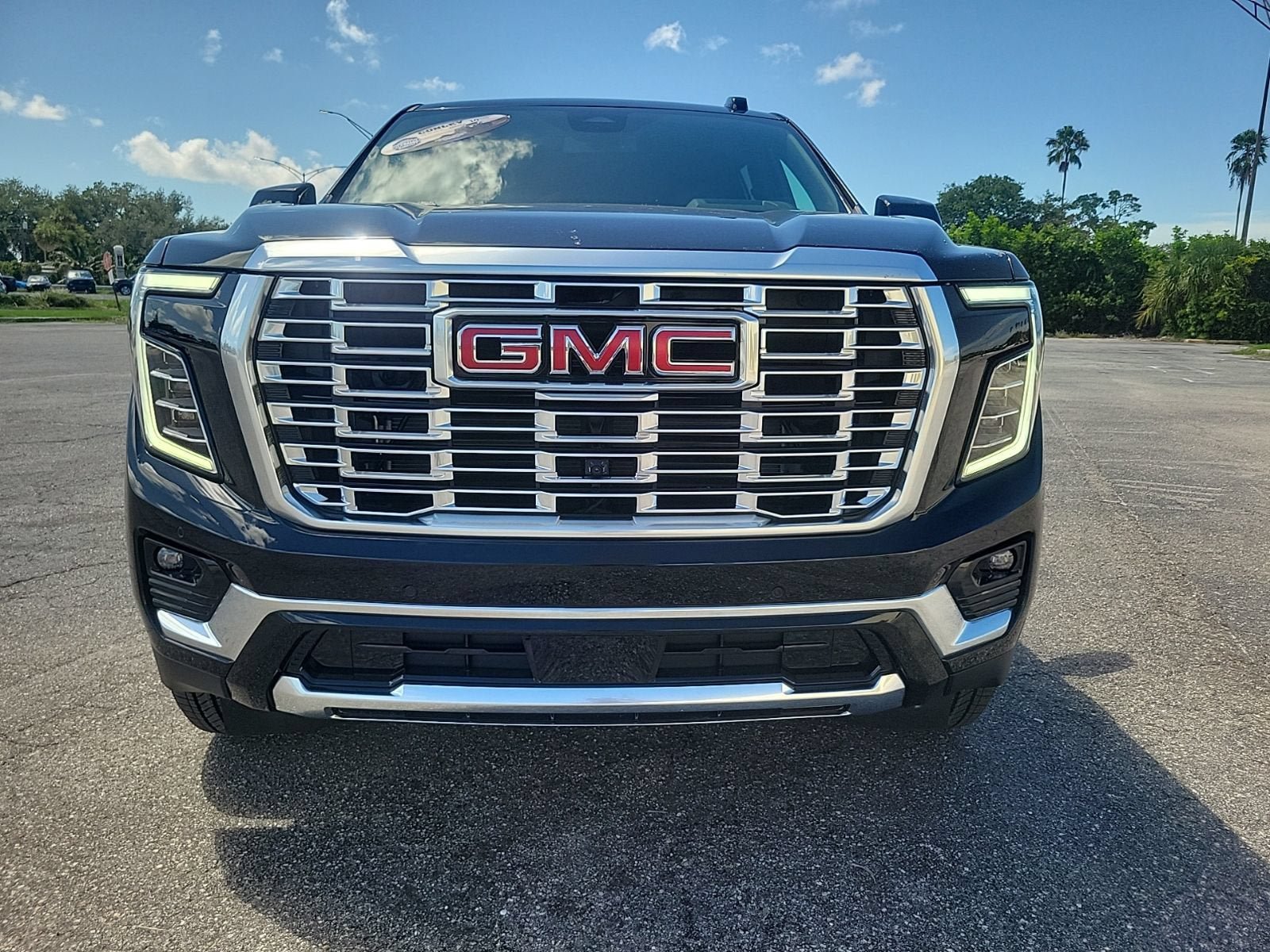New 2026 GMC Yukon XL Denali AWD/4WD image 3