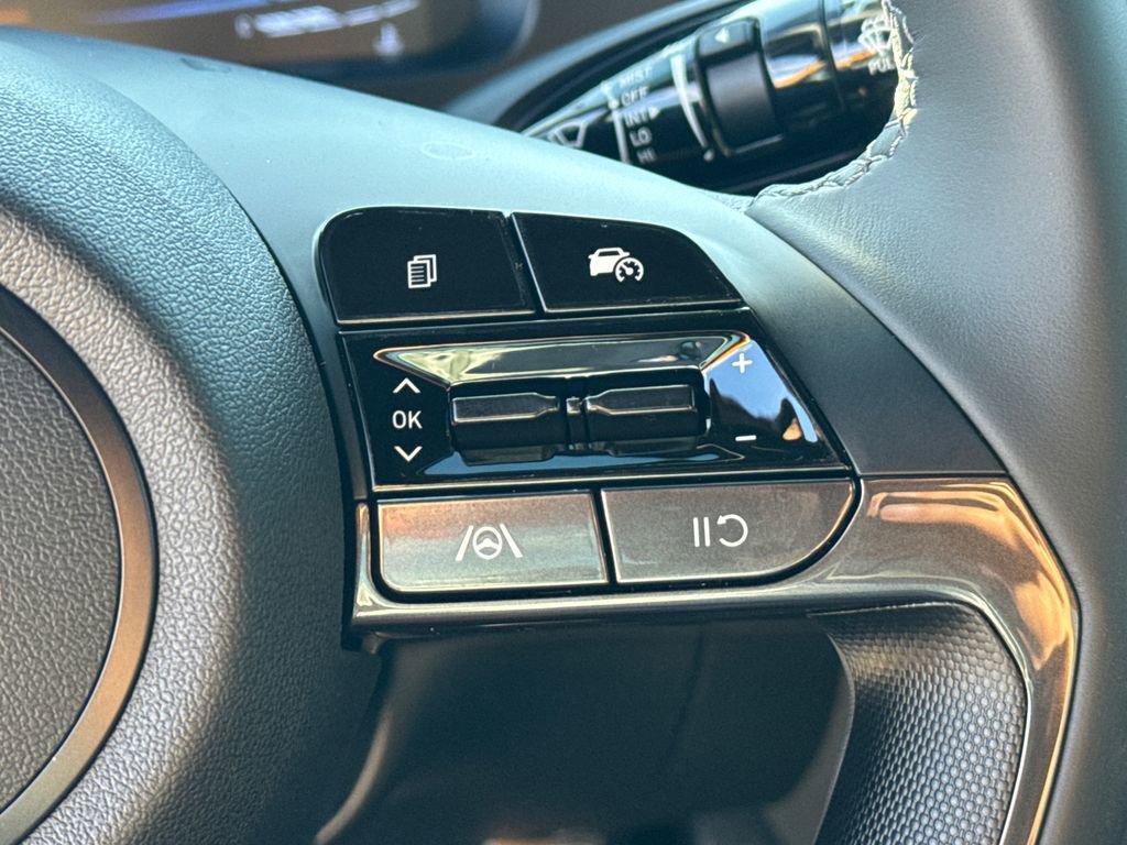 New 2025 Hyundai Elantra Sport image 27