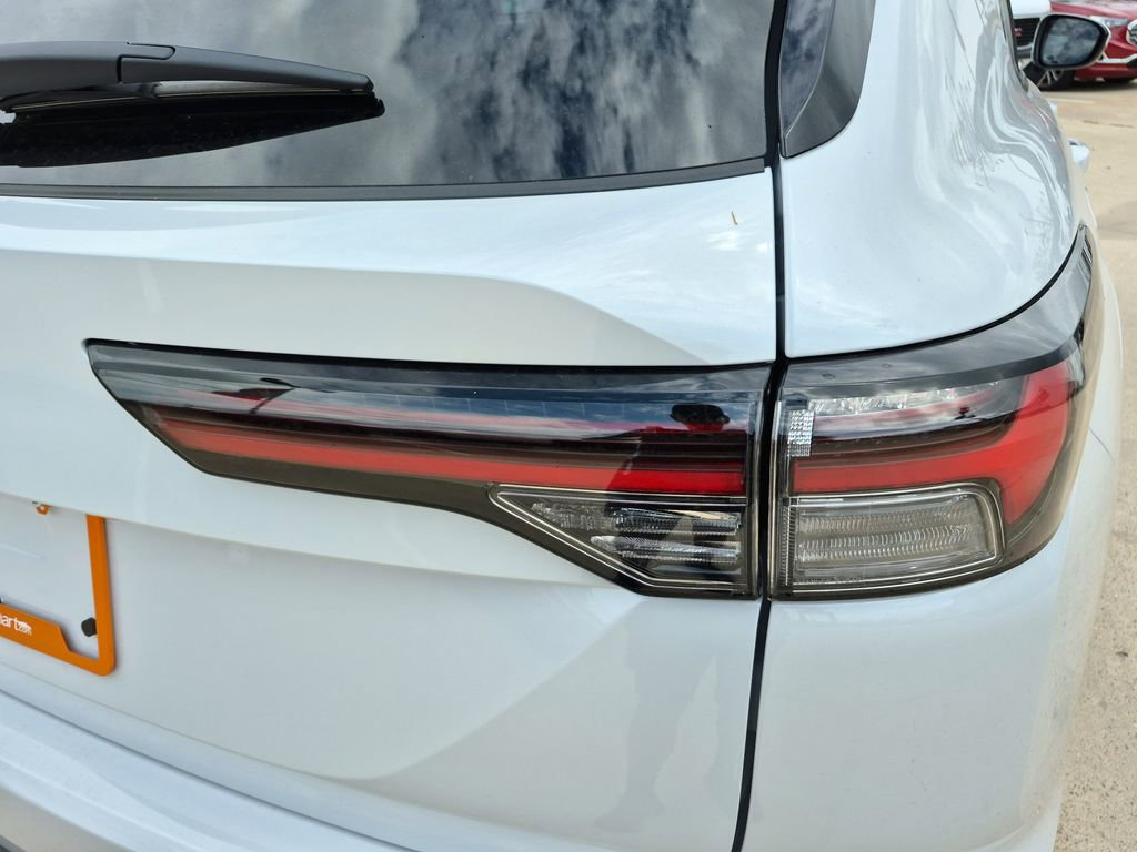 New 2026 Mitsubishi Outlander ES image 28