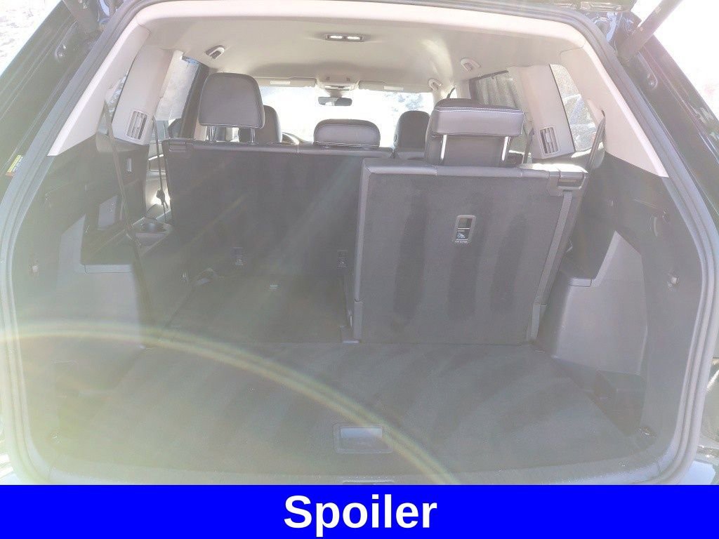 Used 2025 Volkswagen Atlas SE image 33