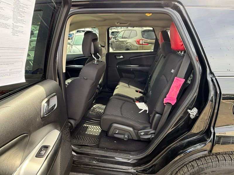 Used 2018 Dodge Journey SE image 10