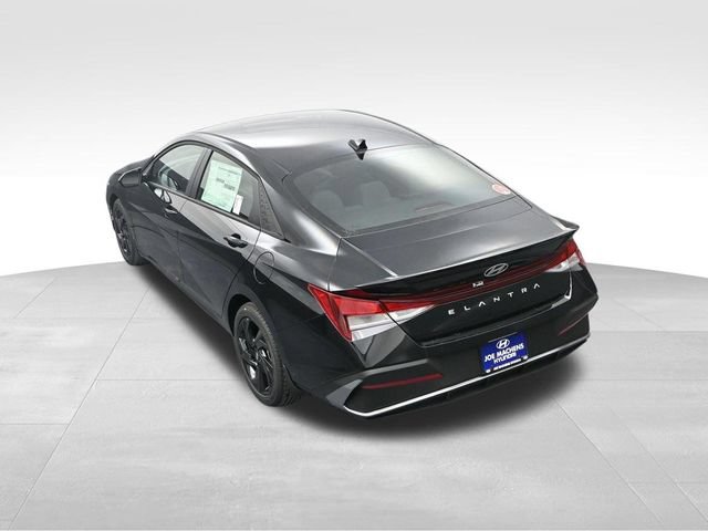 Used 2026 Hyundai Elantra Sport FWD image 26