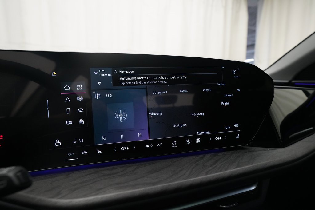 Used 2025 Audi Q5 Premium Plus w/ Premium Plus image 25