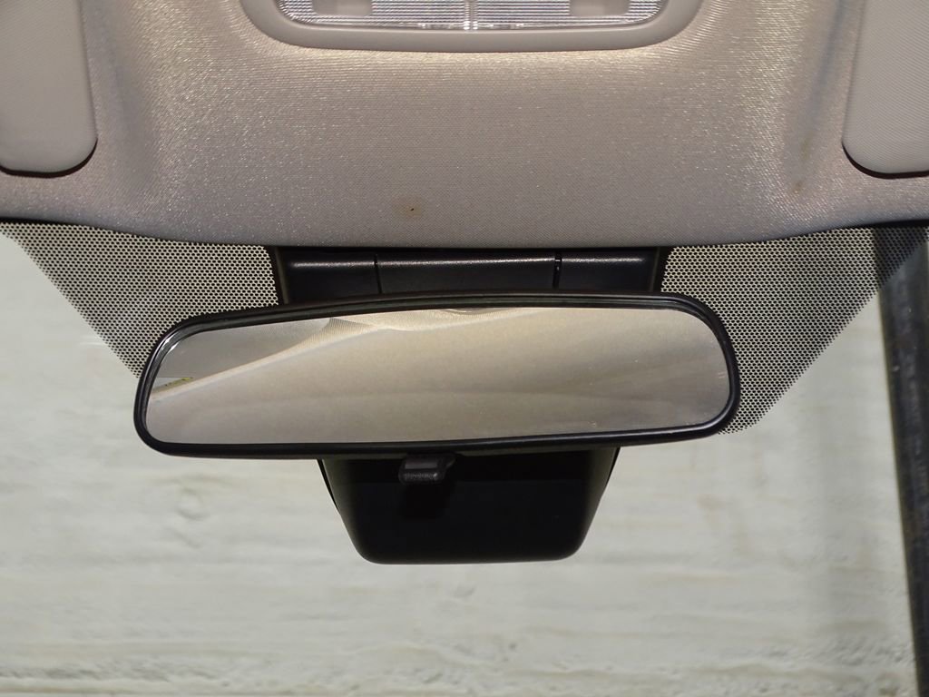 Used 2017 Toyota Corolla LE image 23