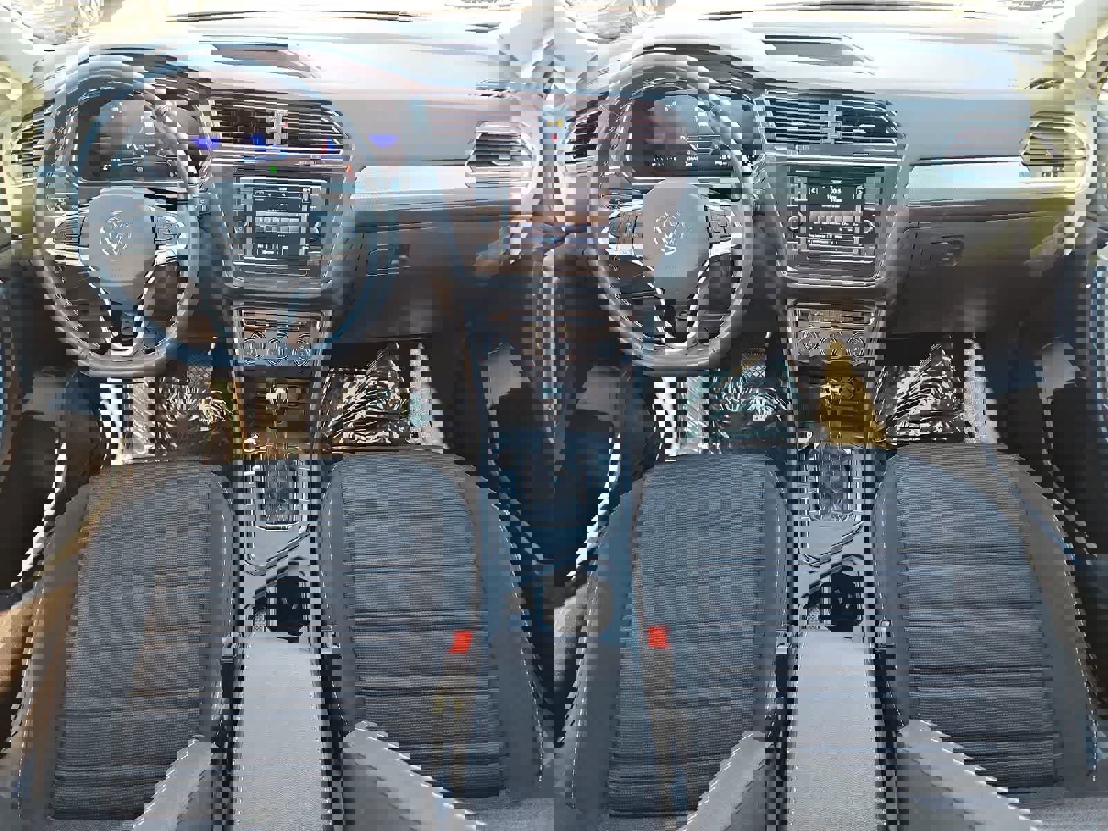 Used 2024 Volkswagen Tiguan S image 16