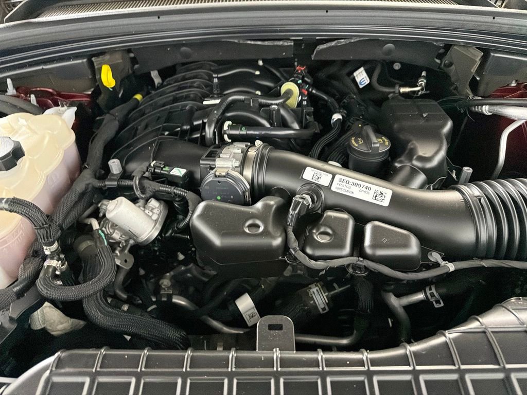 Certified 2023 Jeep Grand Cherokee Laredo w/ Luxury Tech Group I AWD/4WD image 34