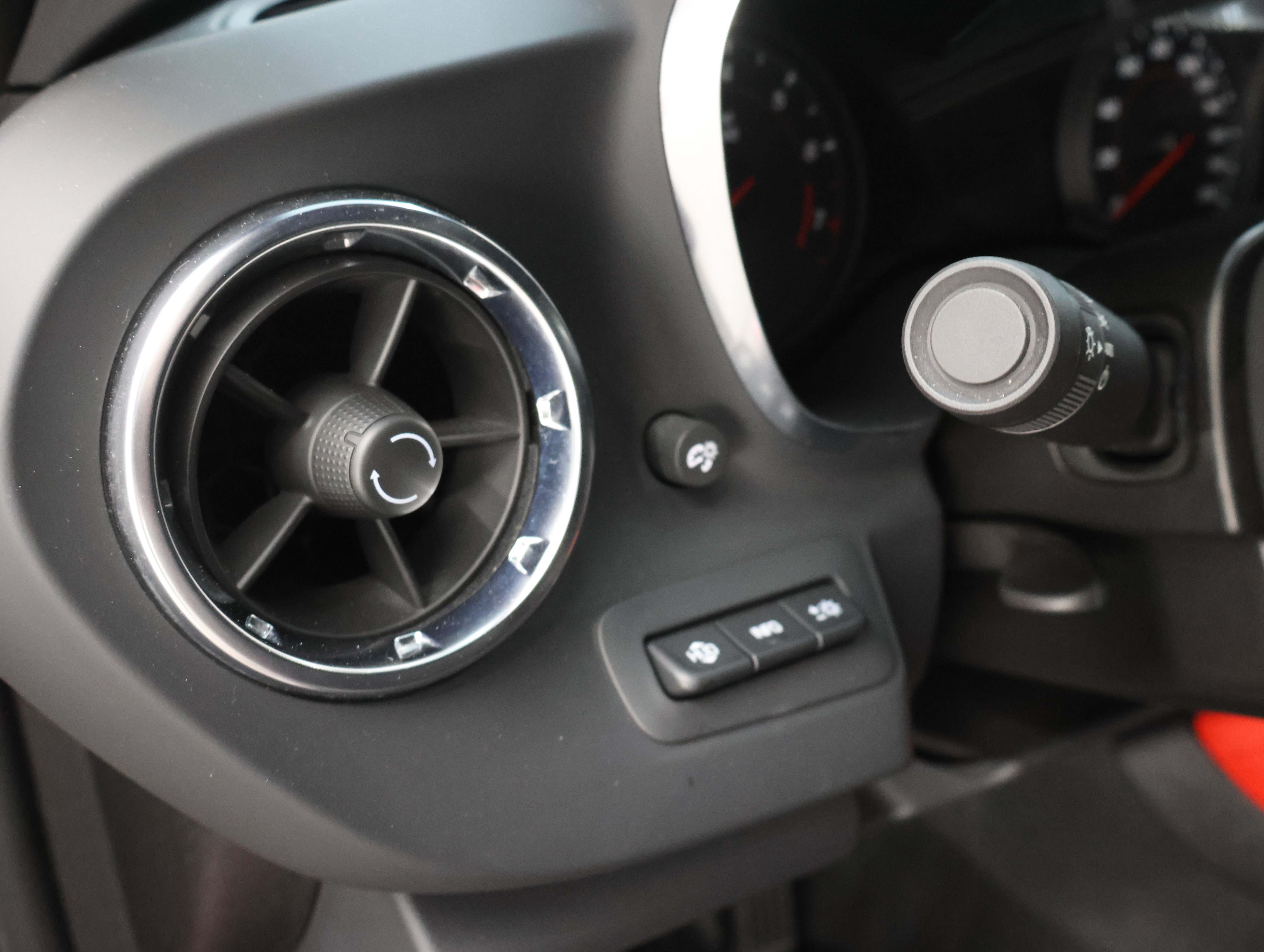 Used 2023 Chevrolet Camaro ZL1 RWD image 37