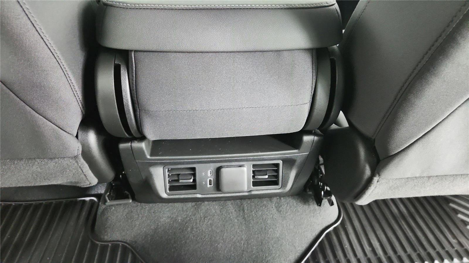 New 2026 GMC Sierra 1500 SLE image 15