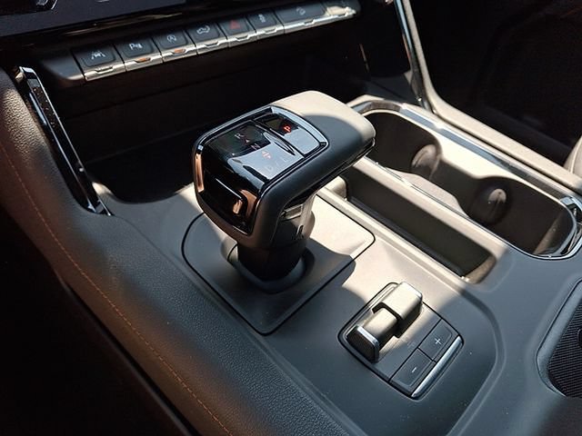 New 2026 GMC Sierra 1500 AT4 w/ AT4 Premium Package AWD/4WD image 11