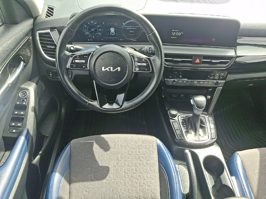 Used 2024 Kia Seltos S AWD/4WD image 2