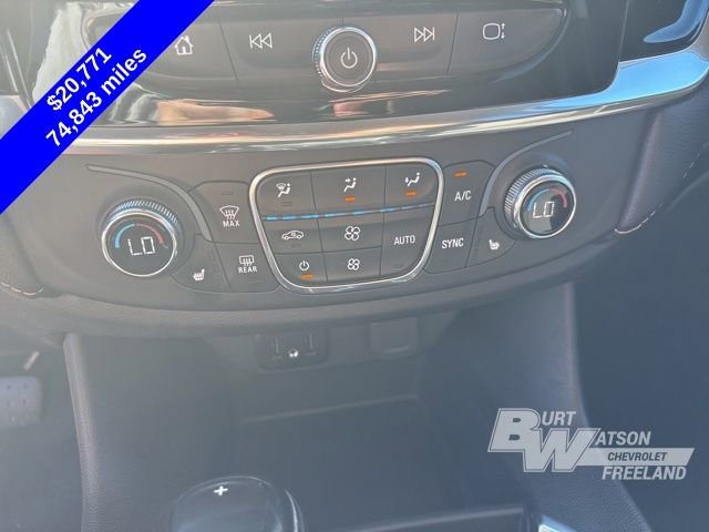 Used 2020 Chevrolet Traverse LT w/ Driver Confidence II Package image 18