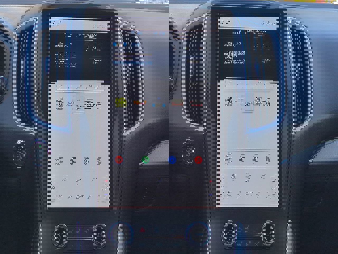 Used 2022 Ford Edge ST w/ Equipment Group 401A image 17