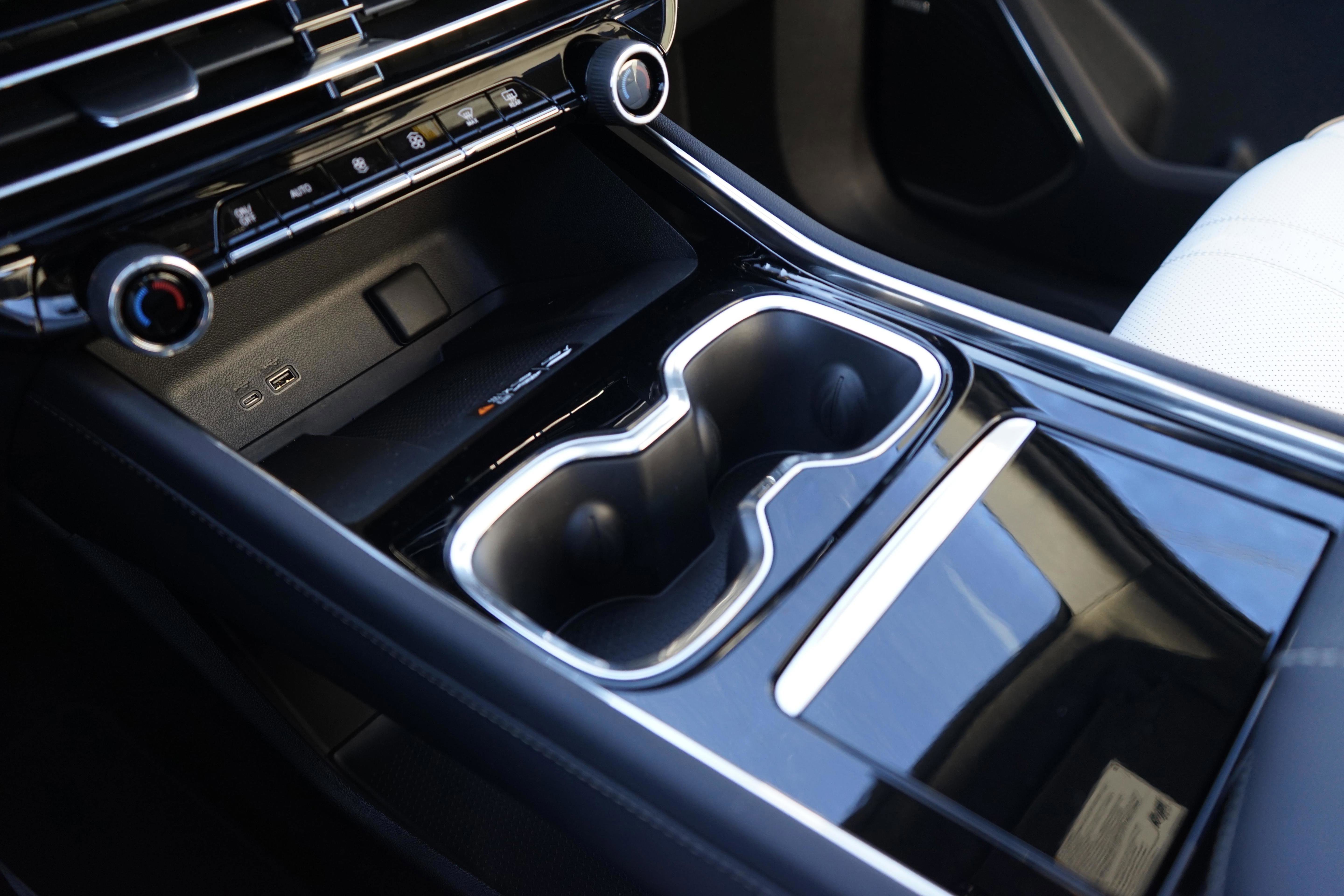 New 2026 Chevrolet Traverse High Country image 17