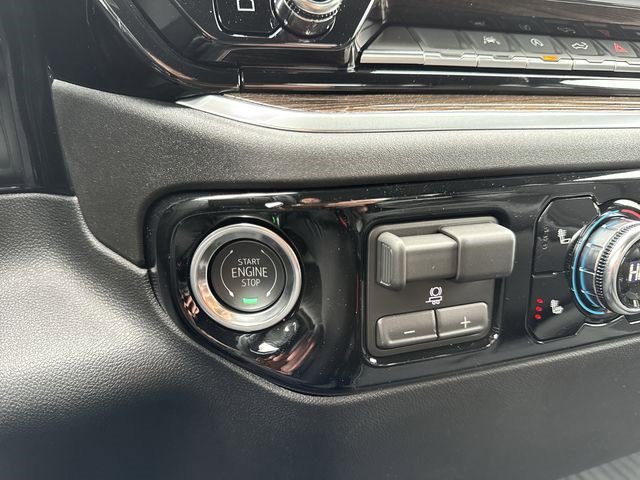 New 2026 GMC Sierra 1500 Elevation image 17