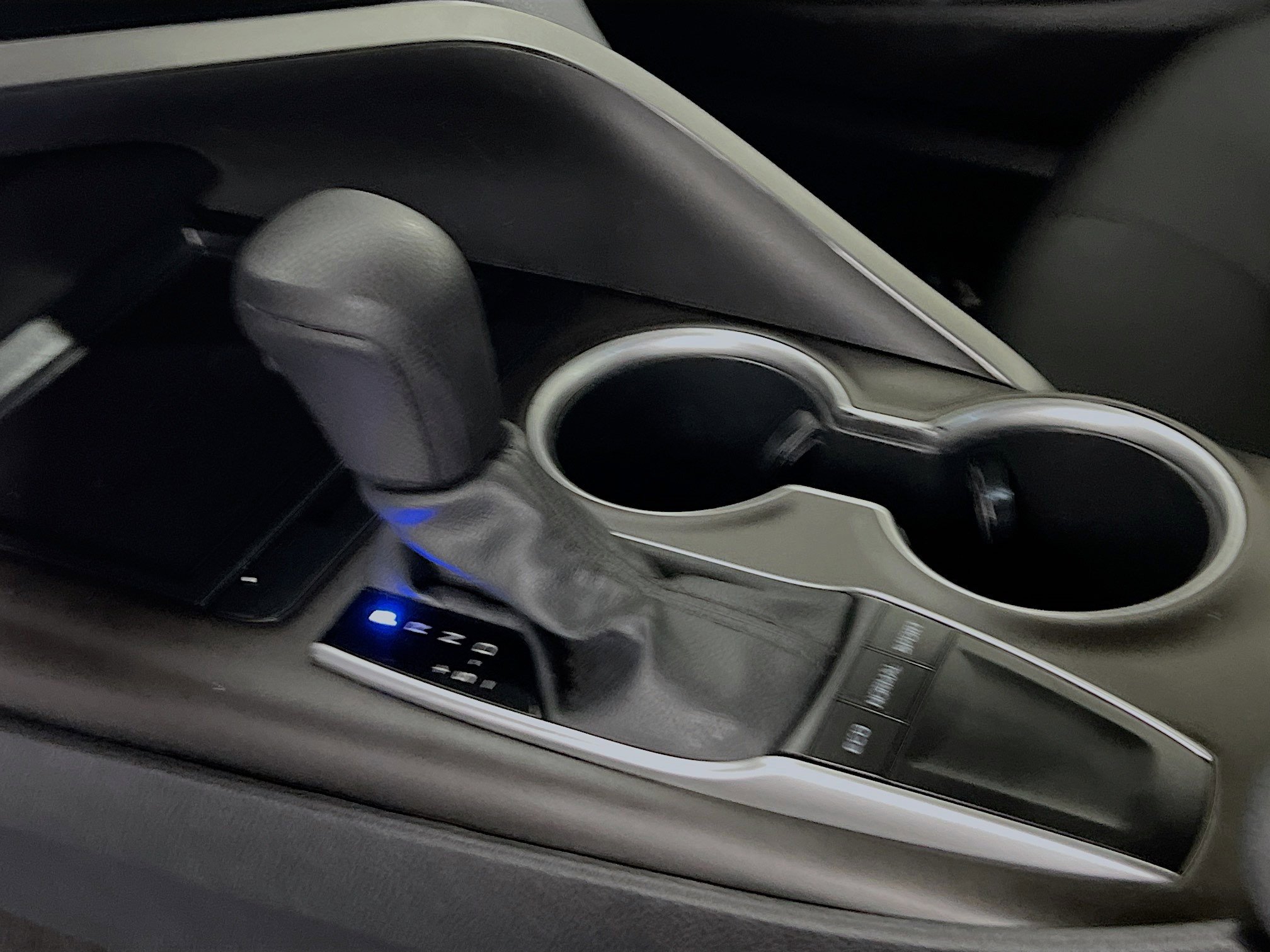 Used 2022 Toyota Camry LE image 23