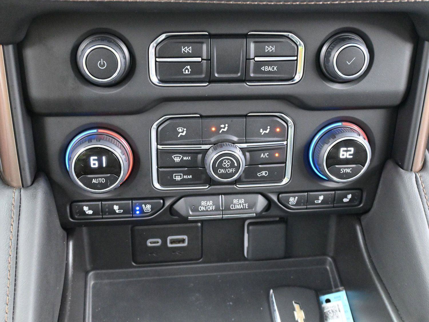 Used 2024 Chevrolet Suburban High Country image 27