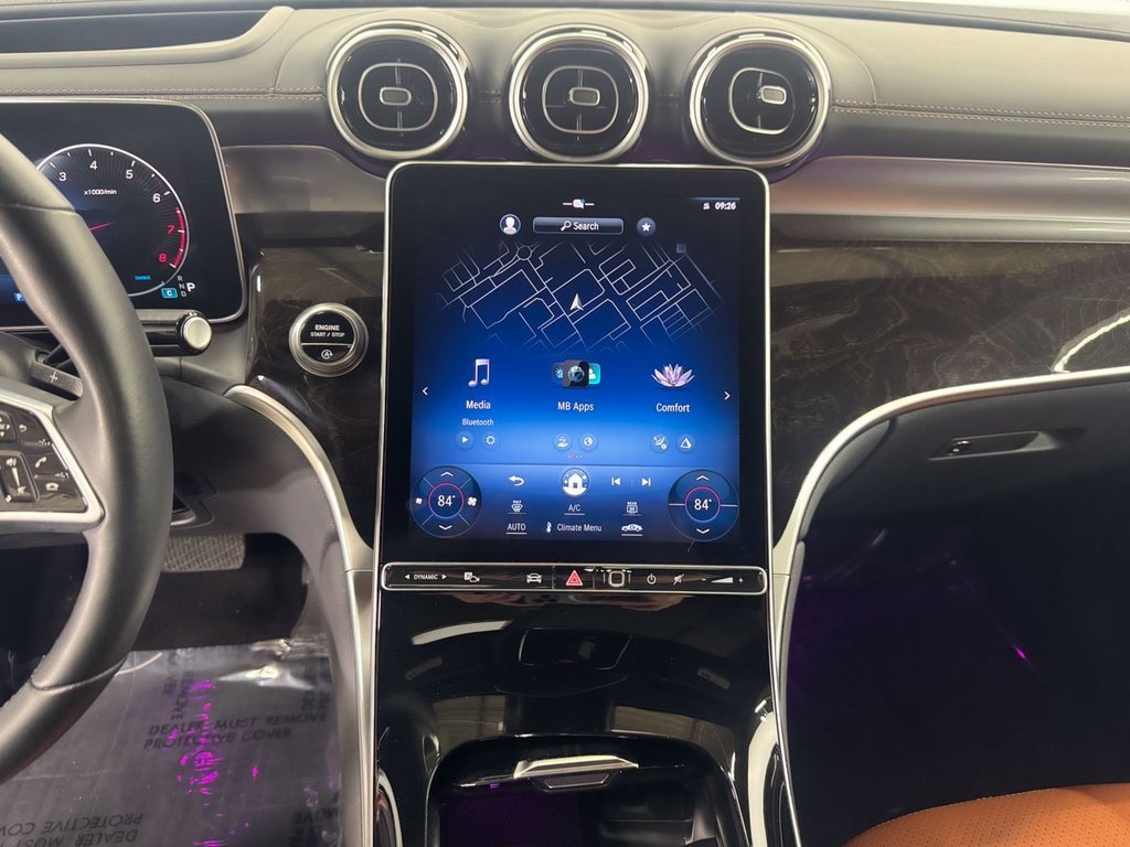 Used 2024 Mercedes-Benz GLC 300 4MATIC image 18