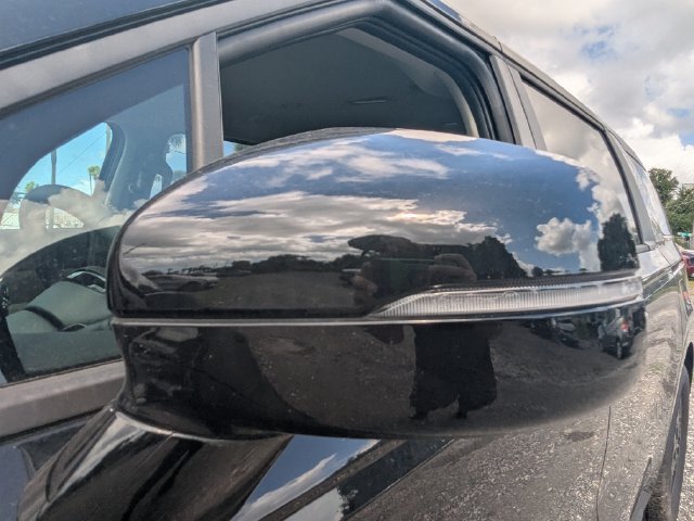 New 2026 Kia Carnival FWD image 12