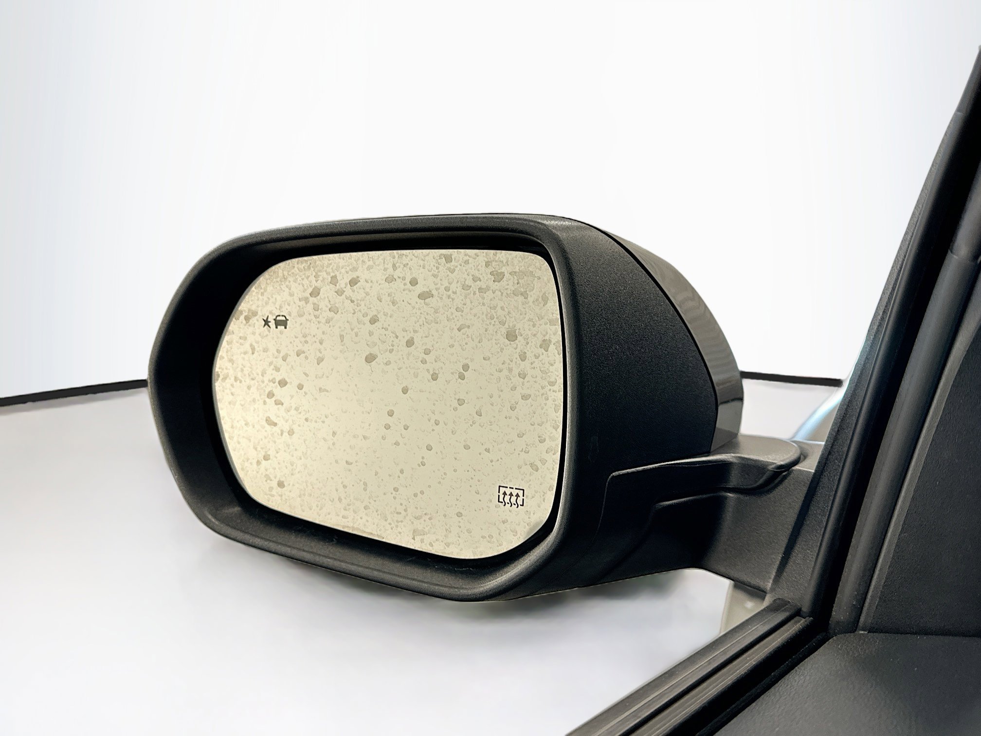 Used 2025 Chevrolet Traverse LT image 16