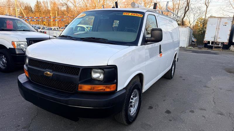 Used 2011 Chevrolet Express 2500 RWD image 5
