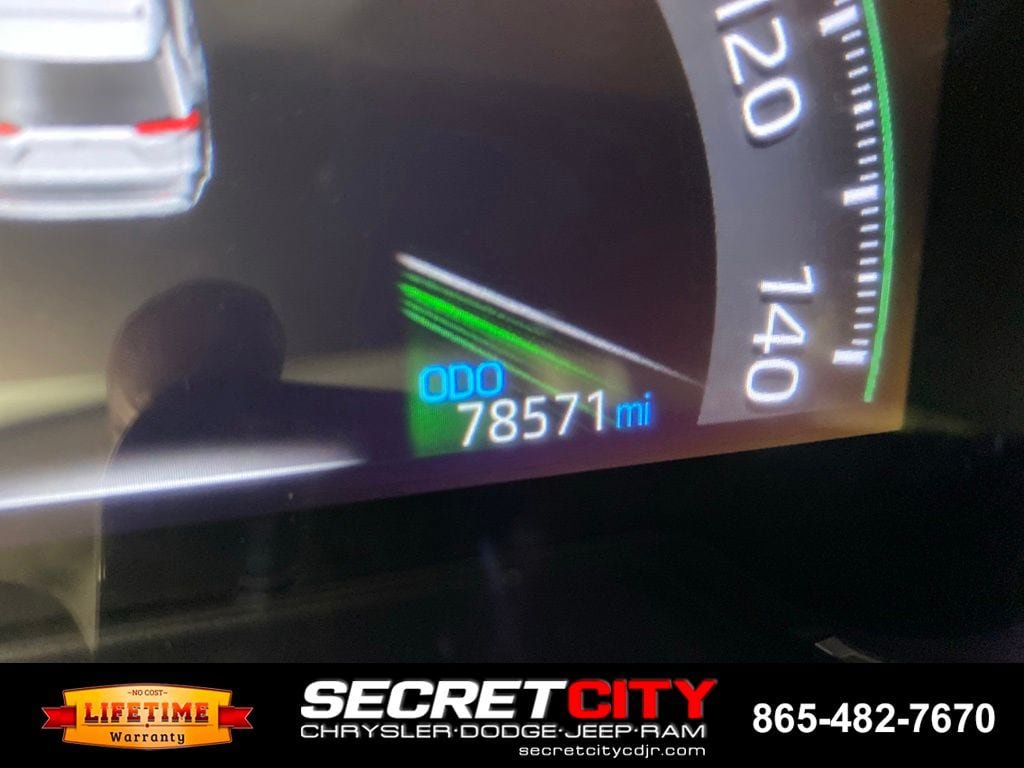 Used 2023 Toyota RAV4 LE AWD/4WD image 17