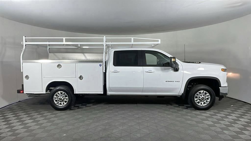 New 2025 Chevrolet Silverado 2500 LT w/ Convenience Package image 3